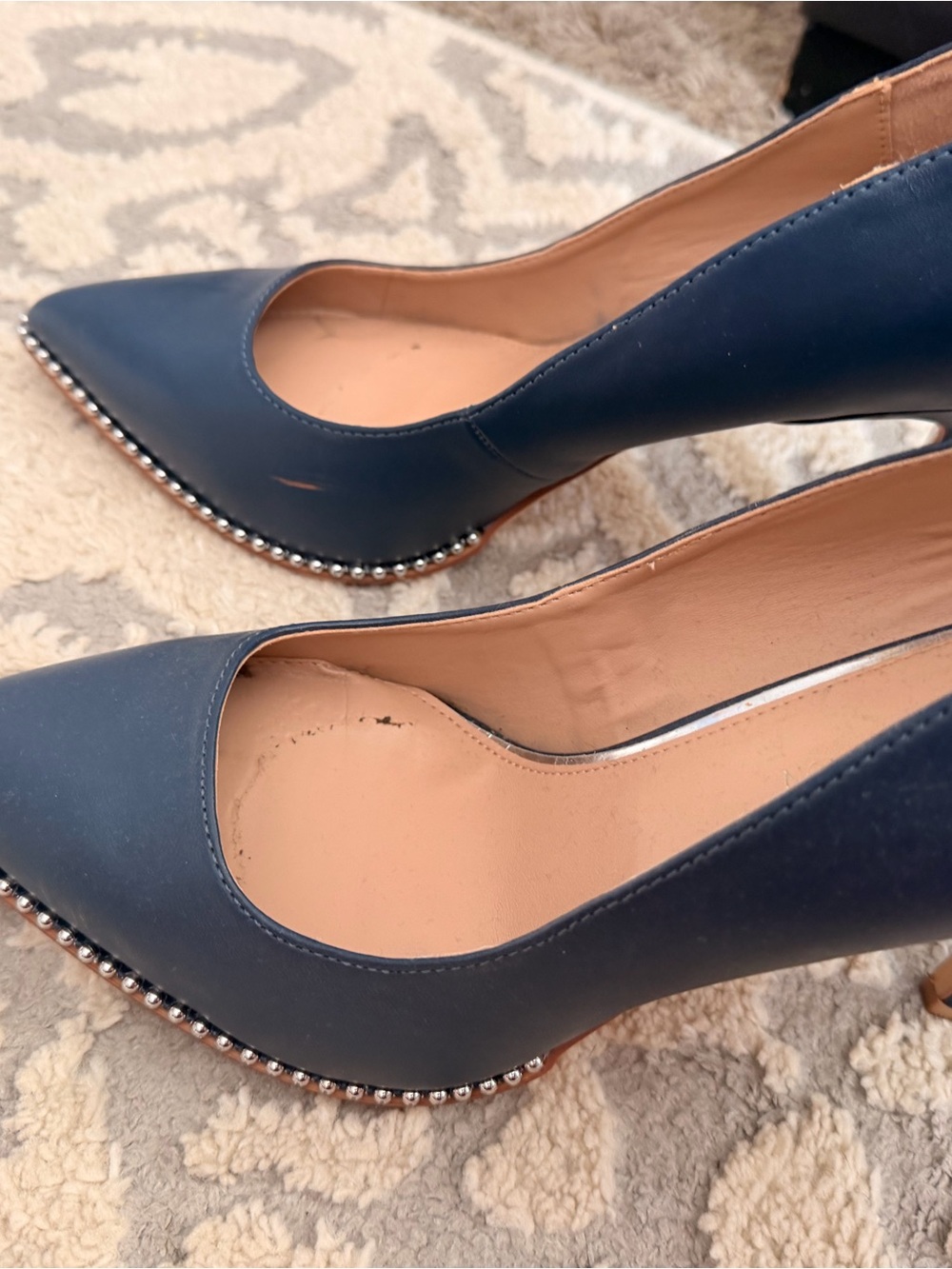 BCBG Navy Pointed Toe Pumps with Stud Trim Women’s size 9